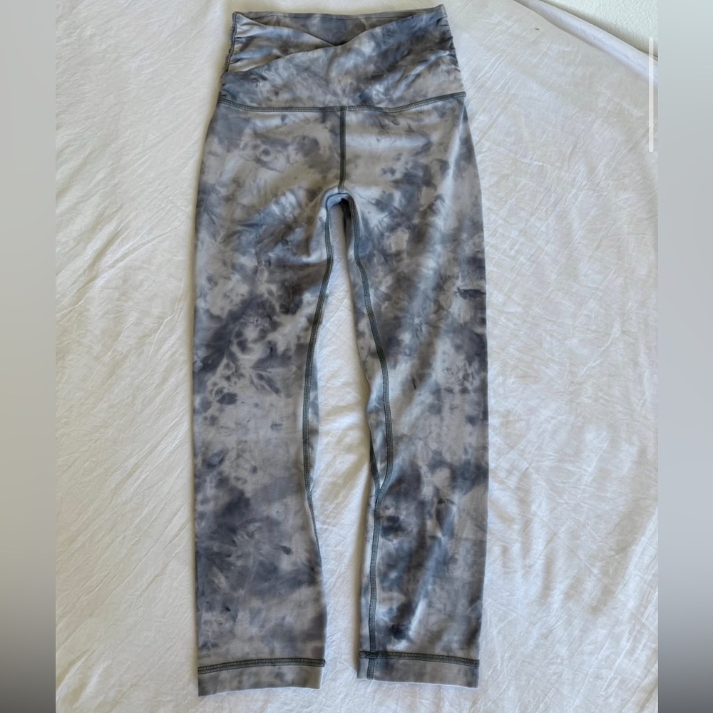 Lululemon Athletica Gray Tie-Dye Leggings